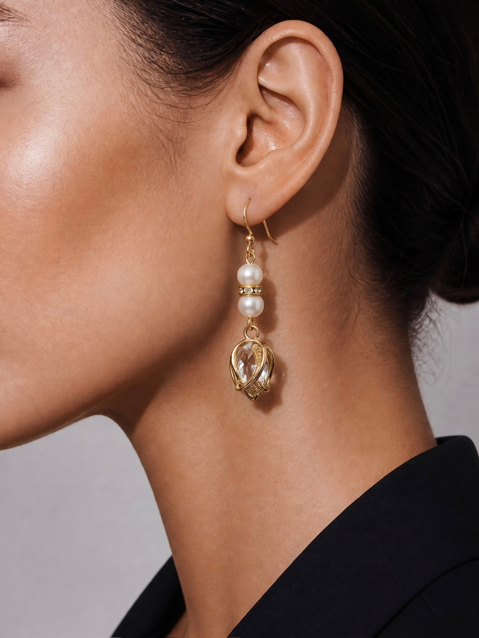 Classic Pearl Drop Earrings
