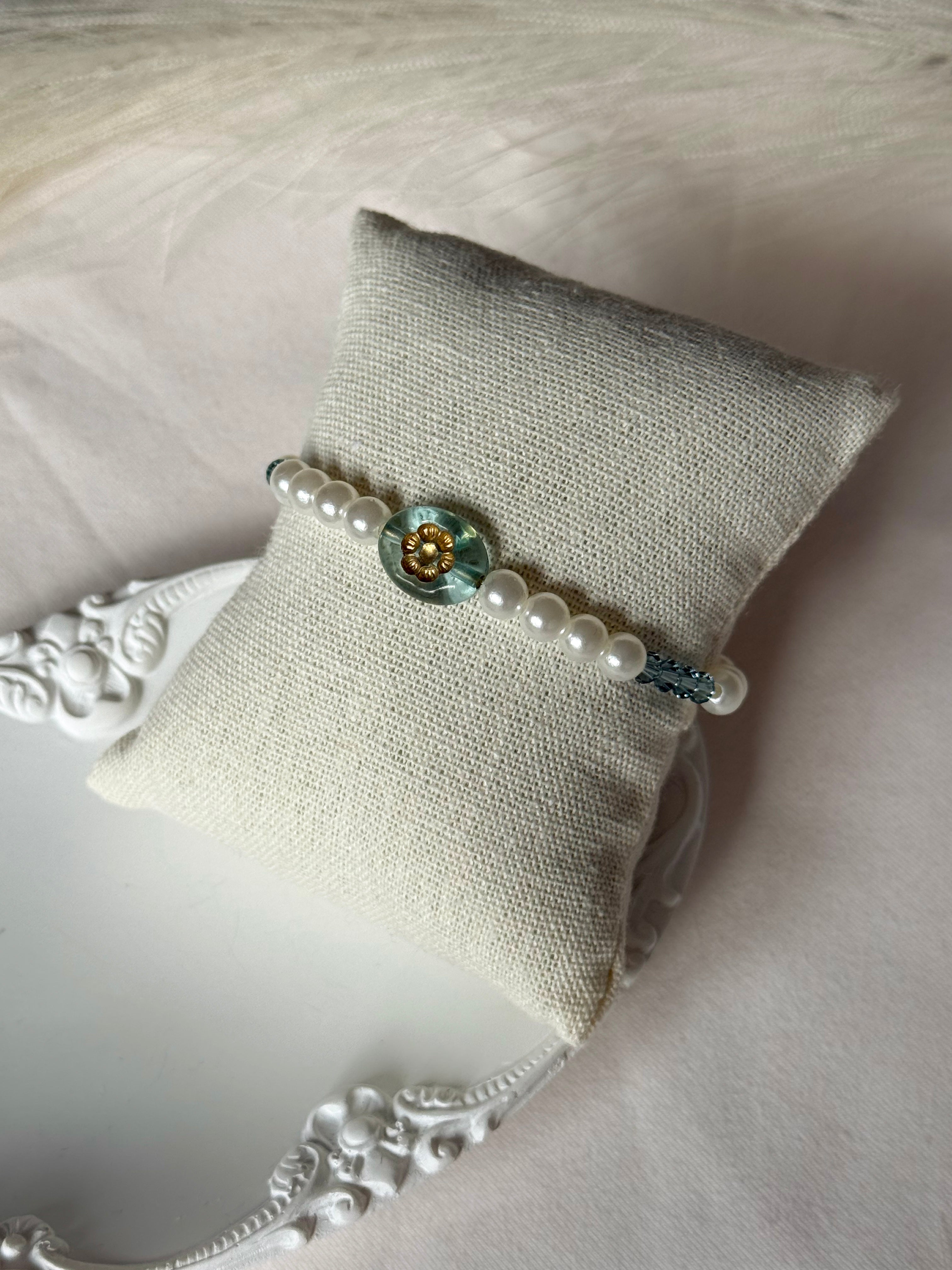 Aqua Bloom Pearl Bracelet