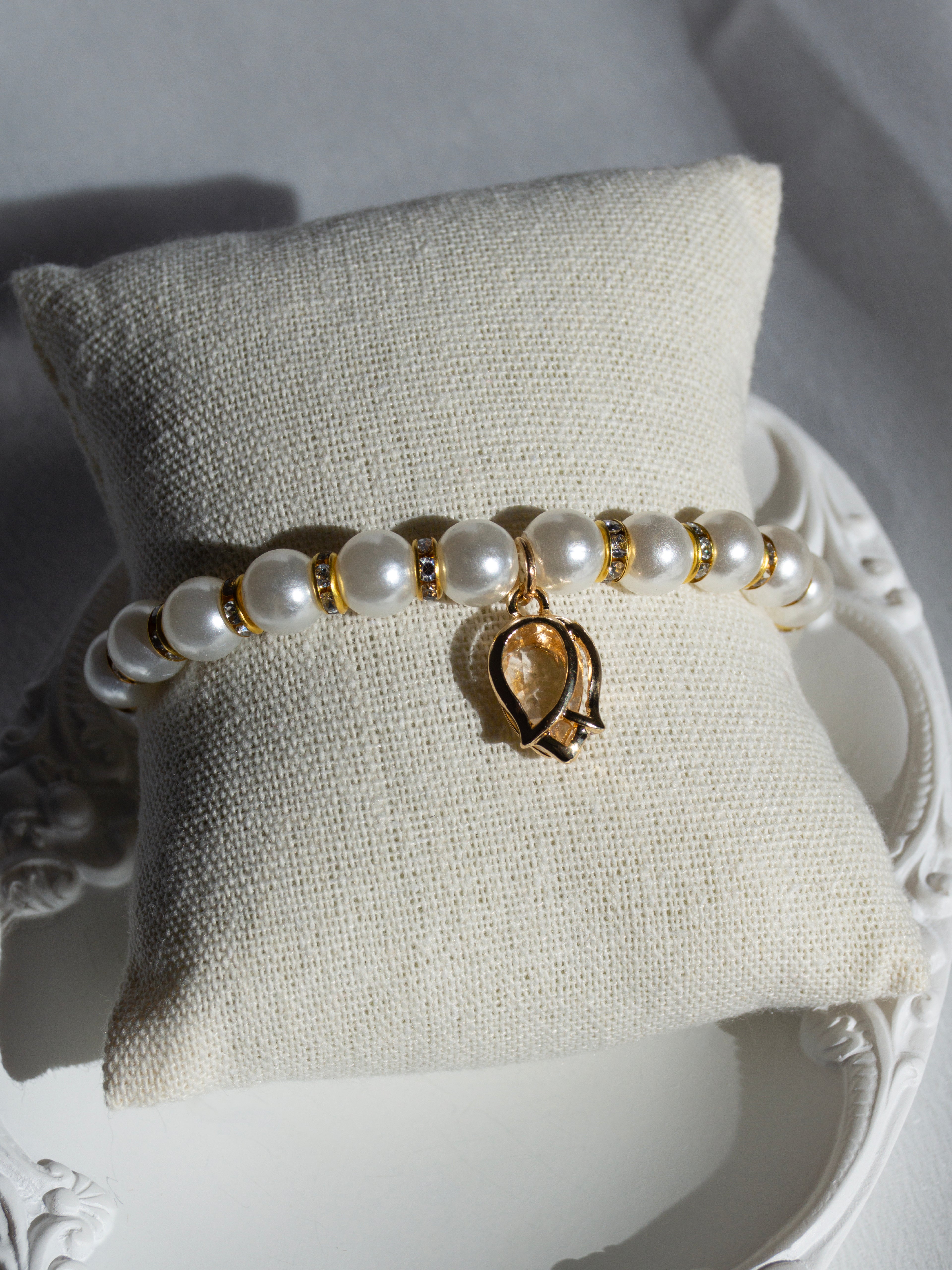 Classic Pearl Drop Bracelet