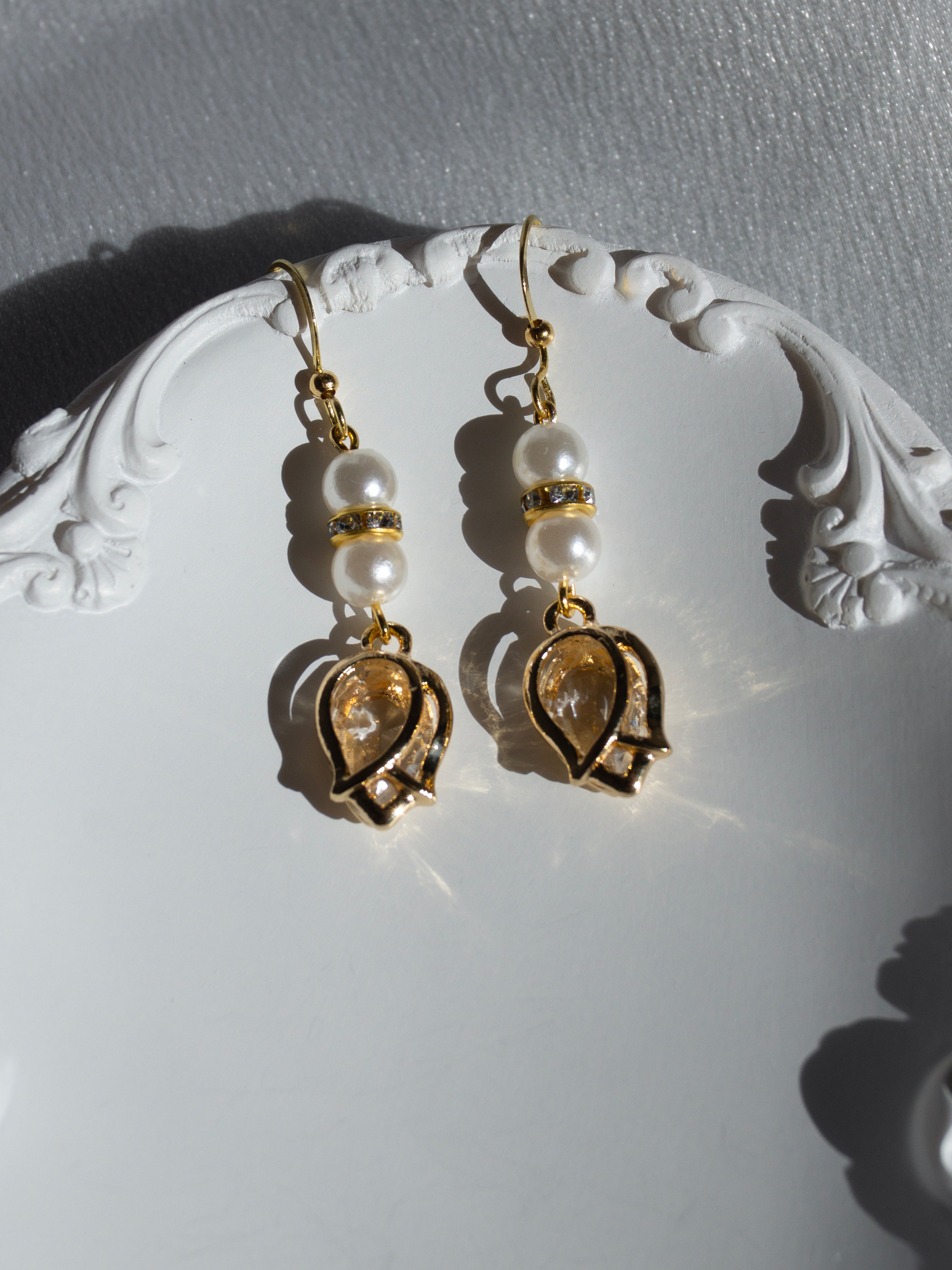 Classic Pearl Drop Earrings