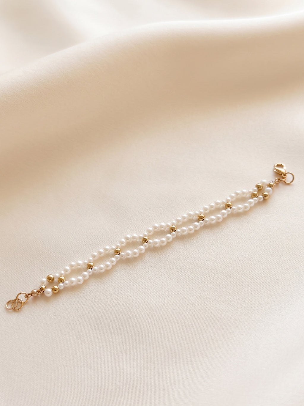 Lumi Pearl Bracelet
