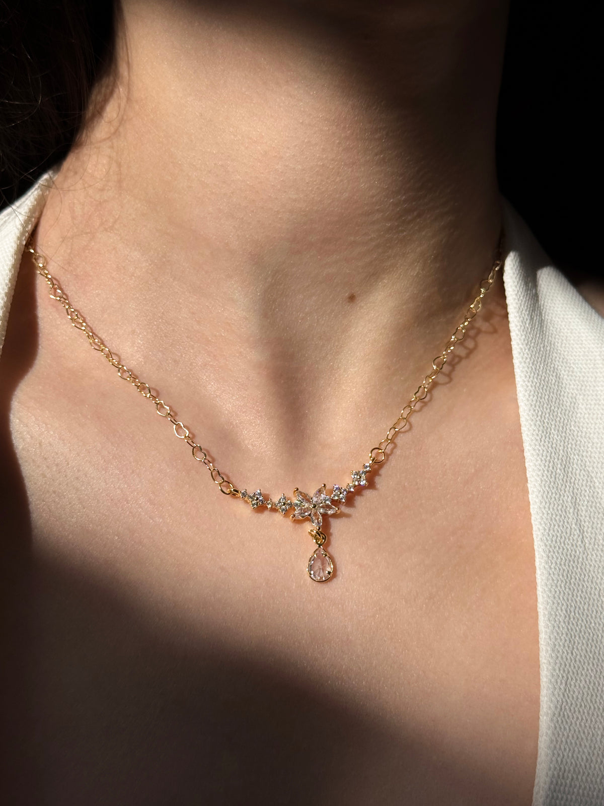 Fleur de Lumière Necklace